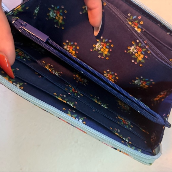 NWT Vera Bradley wallet - Picture 6 of 8
